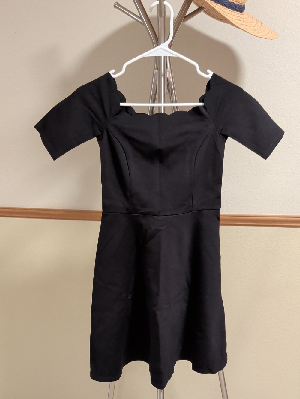 Nine Britton Black Off-Shoulder Fit-and-Flare Dress